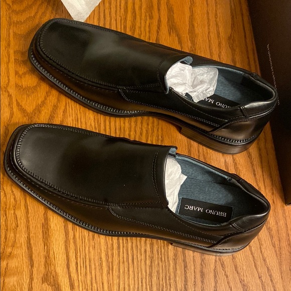 NIB Bruno Marc Men's Black Loafers square toe, slip on Size 9 EUR 42 - Picture 1 of 10